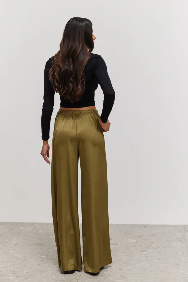 242156 padelona olive 2 1366x